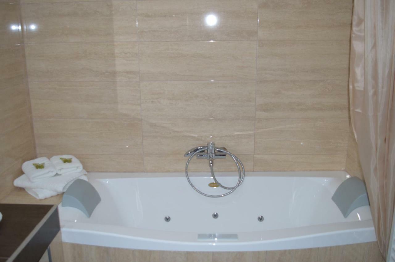 Achillio Hotel Komotiní Kültér fotó